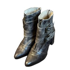 FREEBIRD By STEVEN - JOEY Boot in Stone